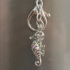 Seahorse pendant keychain